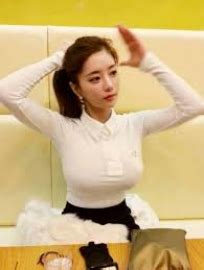 La korean escort reviews  Hey bby im bak lookin for yur wildest dreams to cum true well call me or txt me and i can make that happen KhloePrices1h Price 200 USDProfileNationality: ItalianAge: 25Height: 58cm 02Weight: 160kg 352lbsBody cm: 362634Hair: BrunetteEyes: GreenOrie